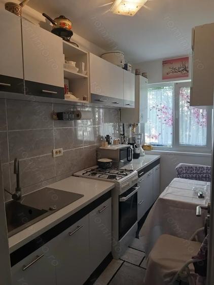 Apartament cu 2 camere în Săvinești