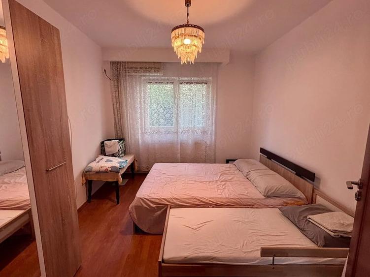 Apartament cu 3 camere decomandat în Aviației