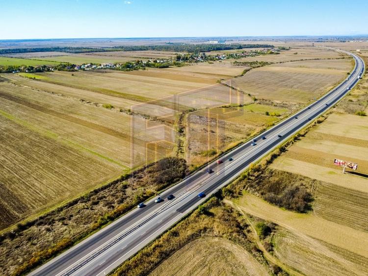 Teren Construcții extravilan de 31700 mp, în Uliești