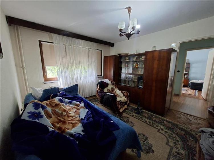 Apartament cu 2 camere semidecomandat în Orizont