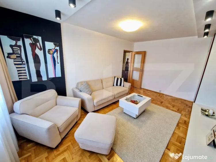 Apartament cu 3 camere decomandat în Central