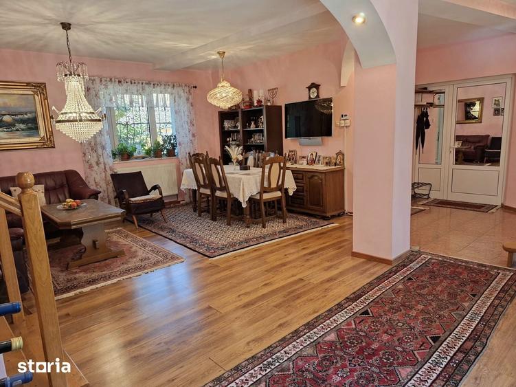 Casa cu aer baroc | 171,65 mp utili | 2 apartamente | Central | Codlea - 11