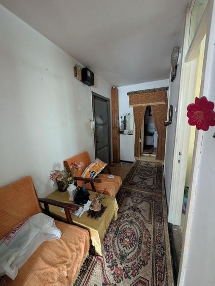 Apartament cu 2 camere decomandat în Exterior Vest