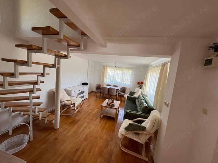 Casă cu 4 camere cu Teren 1219 Mp în Remetea Mare