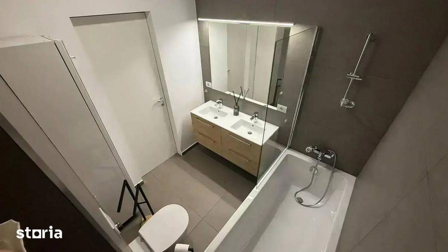 Apartament cu 4 camere în Central