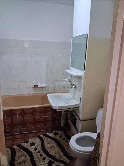 Apartament cu 2 camere decomandat în Cuptoare (Reșița)