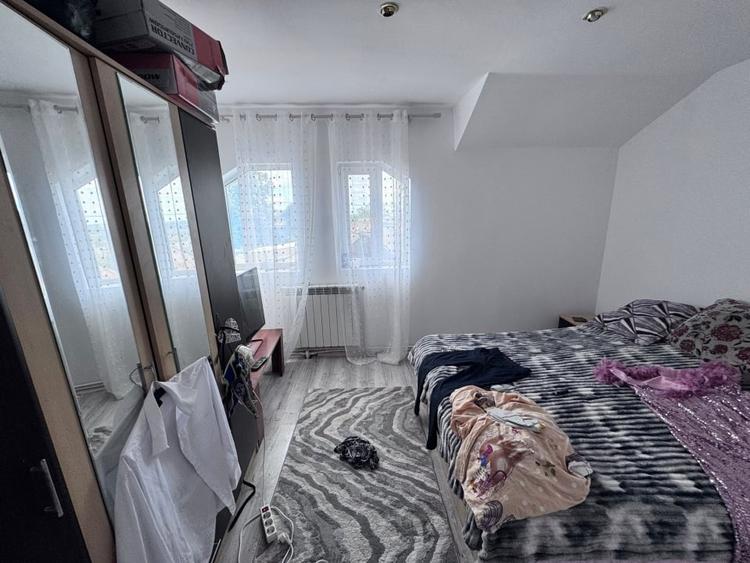 Casă individuală cu 4 camere cu Teren 120 Mp în Central