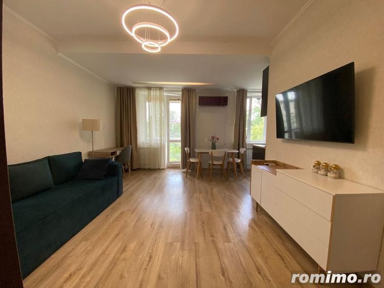 Garsonieră decomandată în Politehnica