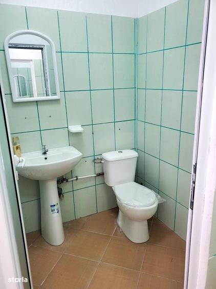 Spațiu comercial, de 75 mp, în Uiești