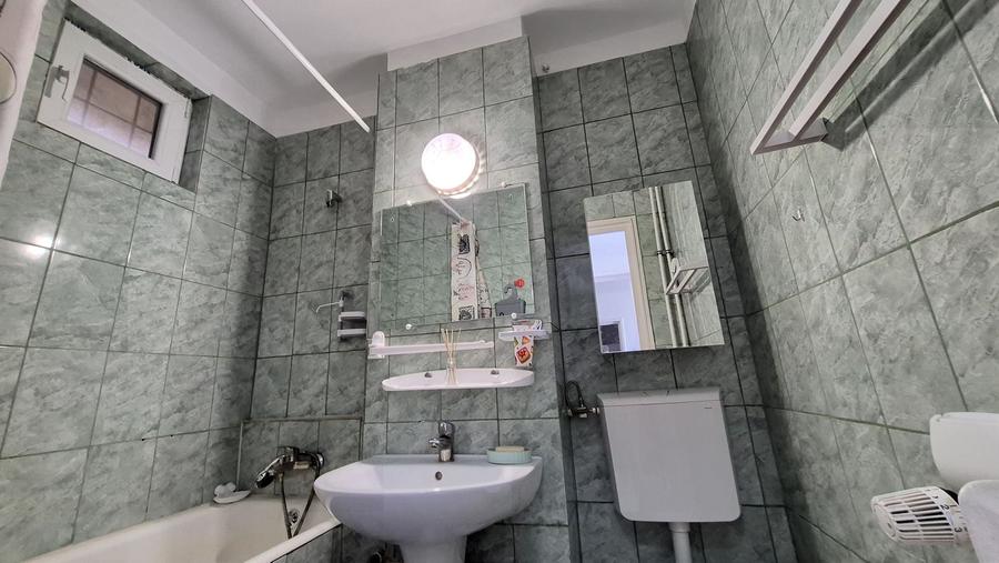 Apartament cu 2 camere semidecomandat, mobilat în Berceni