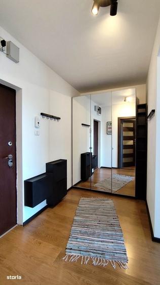 Garsonieră în Vest