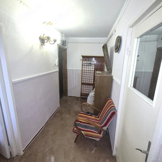 Apartament cu 3 camere decomandat în Bălcescu