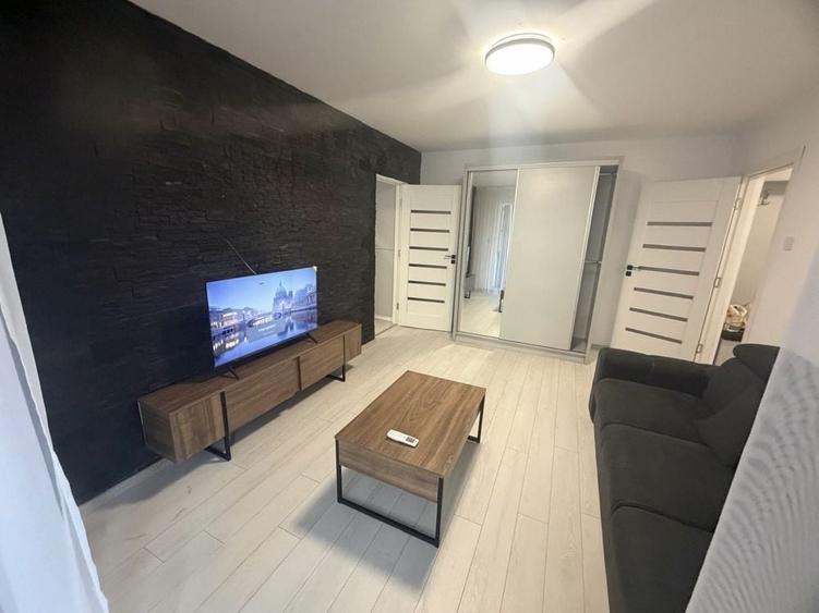 Apartament cu 2 camere semidecomandat în Păcurari