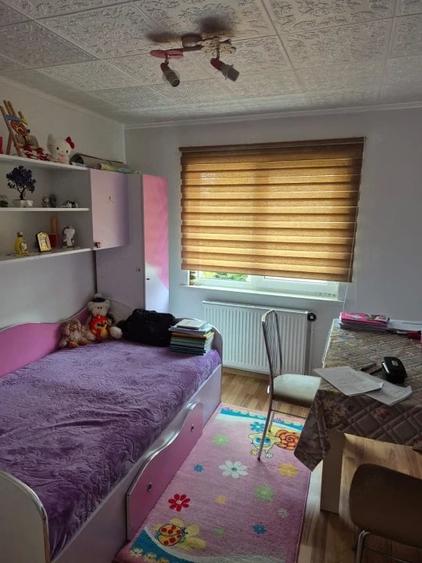 Apartament cu 4 camere decomandat în Găvana
