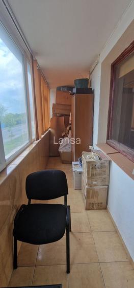 Trei camere etajul 1 , apartament Central.