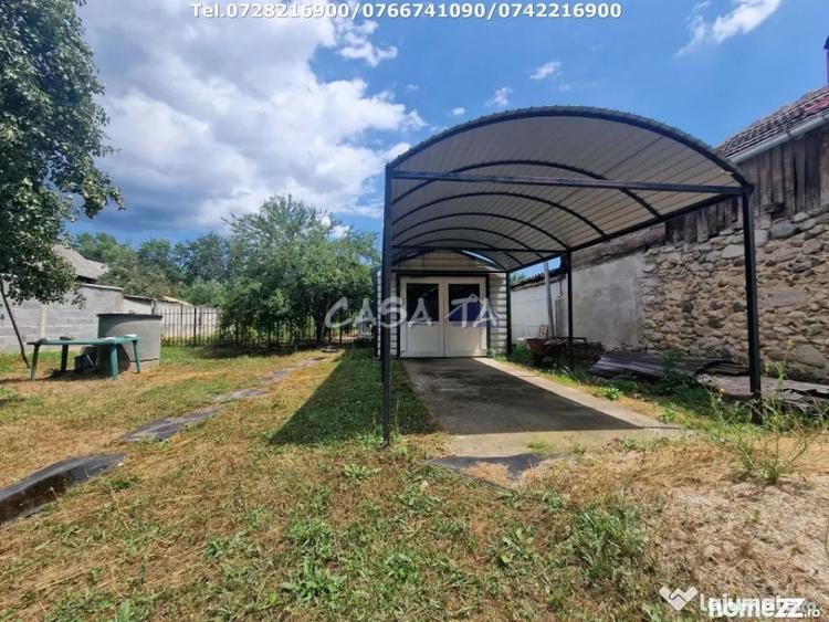 Casă cu 2 camere cu Teren 2554 Mp în Sănătești