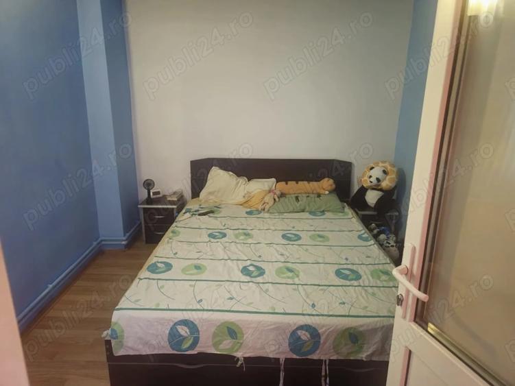 Casă cu 5 camere cu Teren 130 Mp în Central