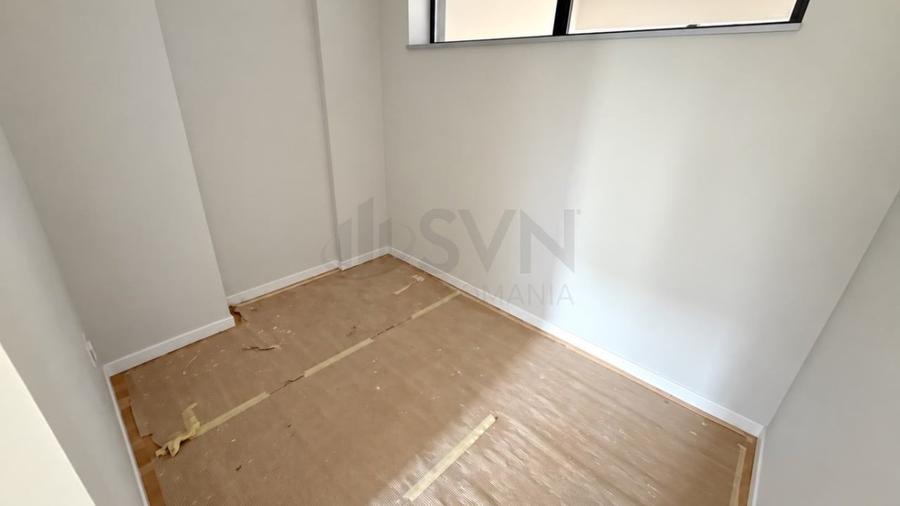 Apartament cu 5 camere decomandat în Băneasa