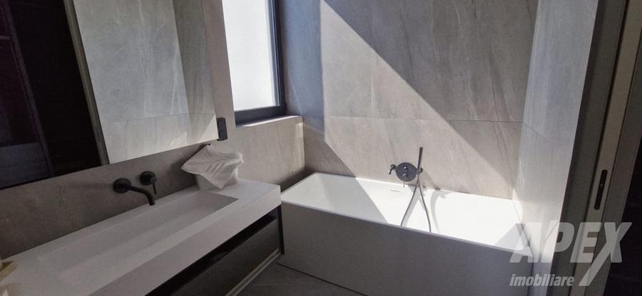 Apartament cu 6 camere decomandat, mobilat în 13 Septembrie