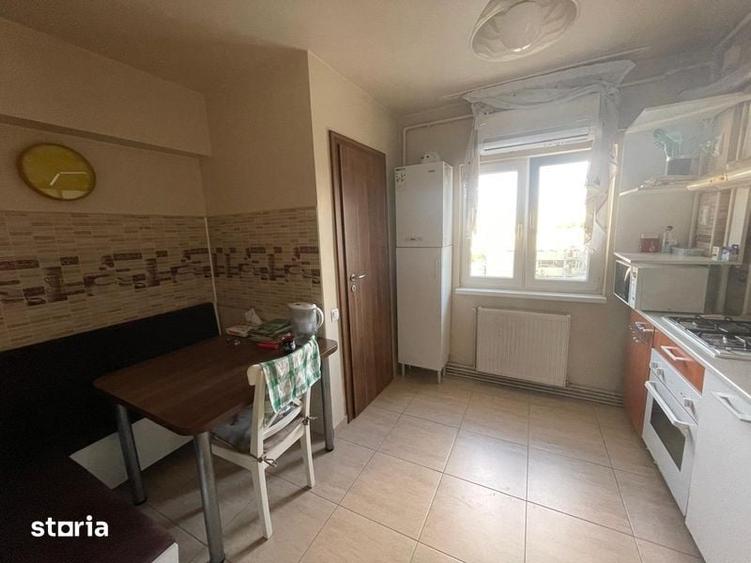 Apartament cu 3 camere în Mărăști