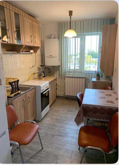 Apartament cu 3 camere decomandat în Tomis Nord