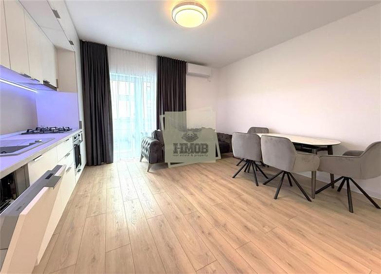 Apartament cu 3 camere decomandat în Exterior Est