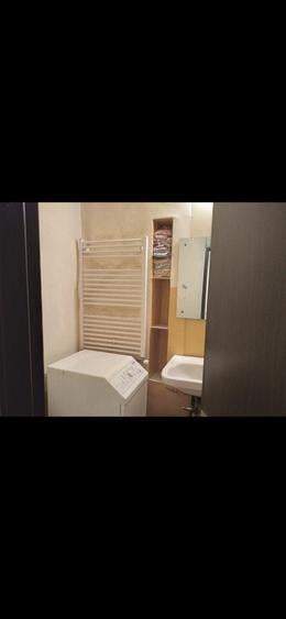Garsonieră decomandată în Schitu