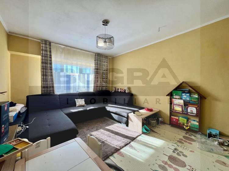 Apartament cu 3 camere decomandat în Mărăști