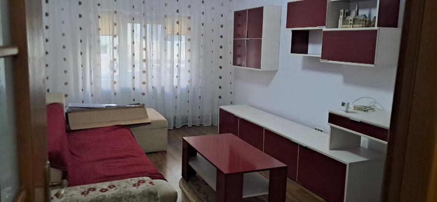 Apartament cu 2 camere decomandat în CET