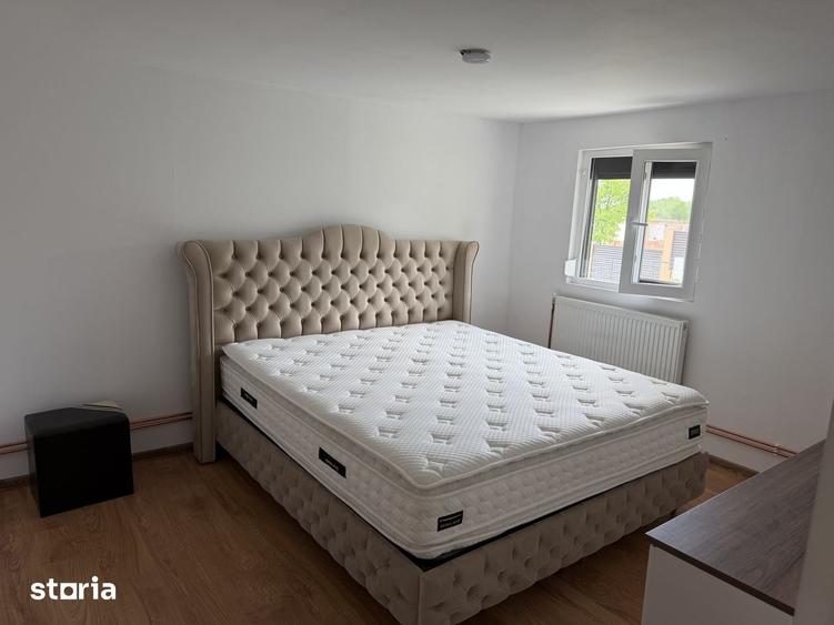 Casă cu 3 camere cu Teren 432 Mp în Predeal