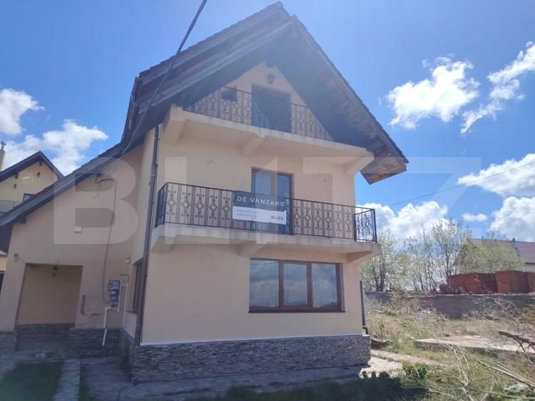 Casă individuală cu 6 camere cu Teren 700 Mp în Exterior Nord