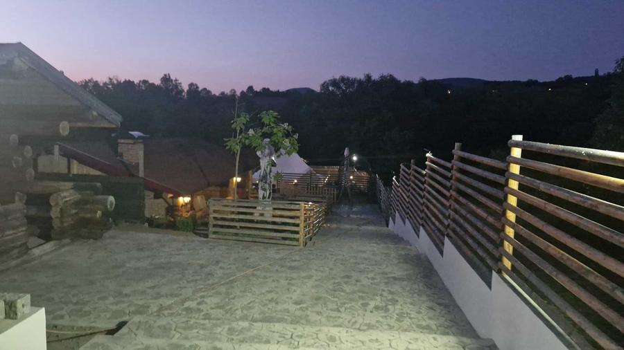 Casă cu 4 camere în Potoc