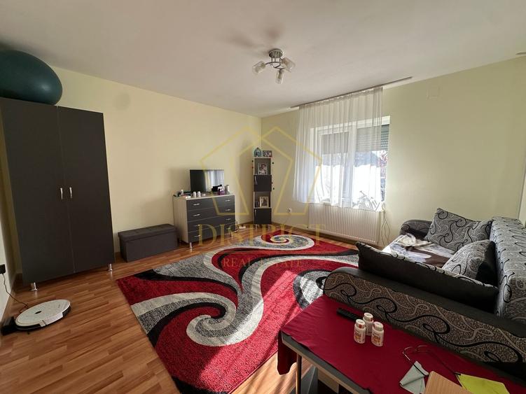Casă individuală cu 3 camere cu Canalizare în Giroc