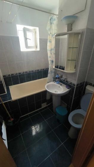 Apartament cu 3 camere decomandat în Grigorescu