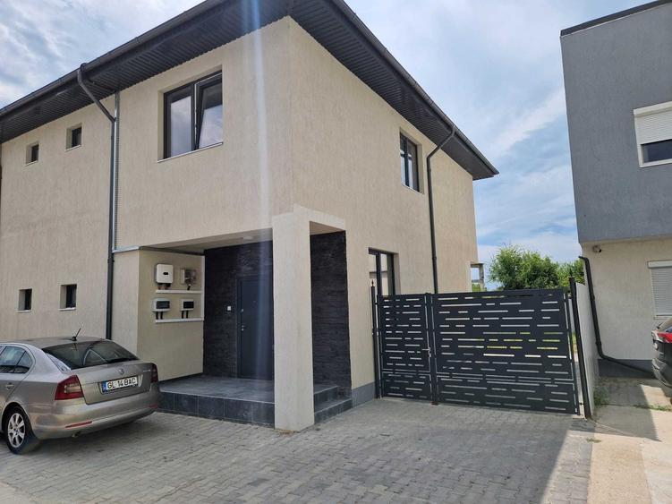 Casă cu 3 camere în Barieră
