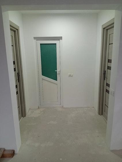 Casă cu 3 camere cu Teren 500 Mp în Pecineaga