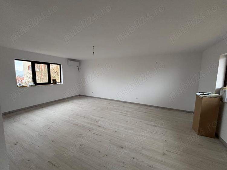Casă cu 4 camere cu Teren 210 Mp în Cetate