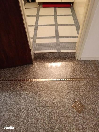 Apartament cu 4 camere decomandat în Universitate