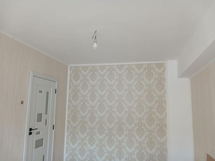 Apartament cu 3 camere decomandat în Păcii