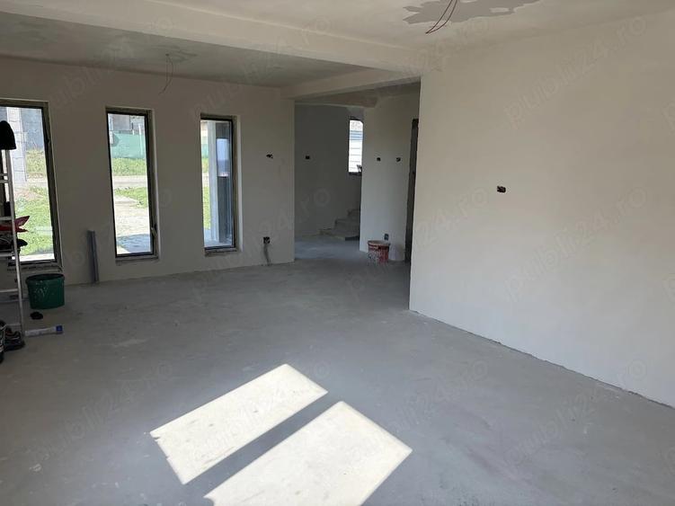 Casă cu 4 camere cu Teren 520 Mp în Central