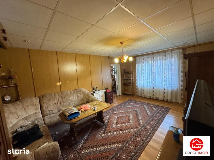 Casă cu 6 camere cu Teren 1495 Mp în Sâncraiu de Mureș