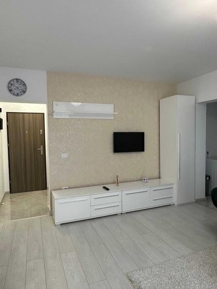 Apartament cu 2 camere semidecomandat, mobilat în Giroc