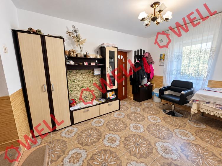 Casă cu 5 camere cu Teren 613 Mp în Bunești