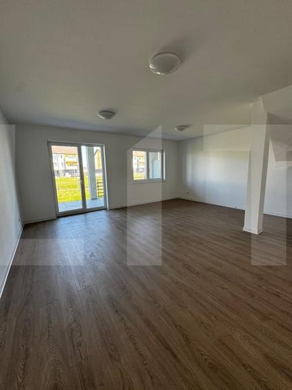 Duplex cu 4 camere cu Canalizare în Giroc