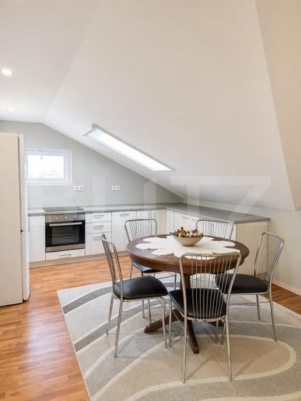 Apartament cu 3 camere semidecomandat, mobilat în Zorilor