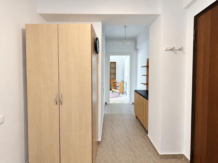 Apartament cu 2 camere decomandat în Moșilor