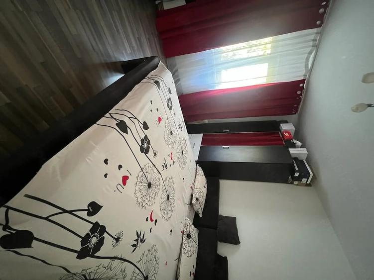 Apartament cu 2 camere decomandat în Bucovina