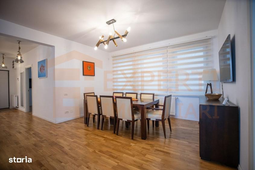 Apartament cu 4 camere în Ultracentral