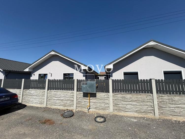 Duplex cu 3 camere cu Canalizare în Sânmihaiu Român