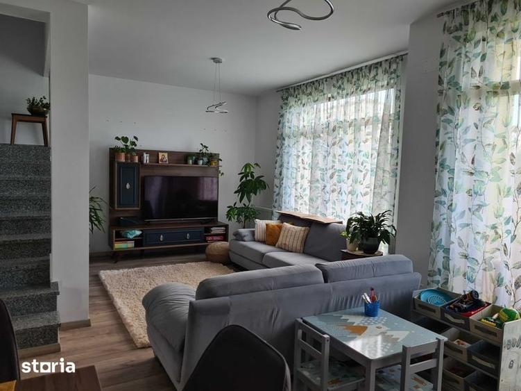 Casă cu 4 camere cu Teren 180 Mp în Mărăști